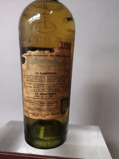 null 1 bouteille CHARTREUSE 1956 - 1964

Niveau haute épaule.