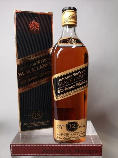 null 1 bouteille WHISKY JOHNIE WALKER - BLACK LABEL 12 ANS nm Bouteille des années...