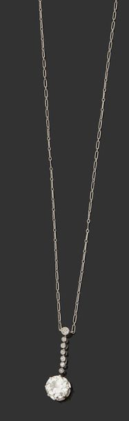null Necklace in 18K (750) white gold retaining in pampille a drop of diamonds, one...