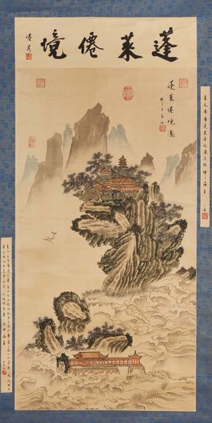 CHINE XXe siècle Grand rouleau figurant un paysage avec pagodes
Dim.: 127 x 59 c...