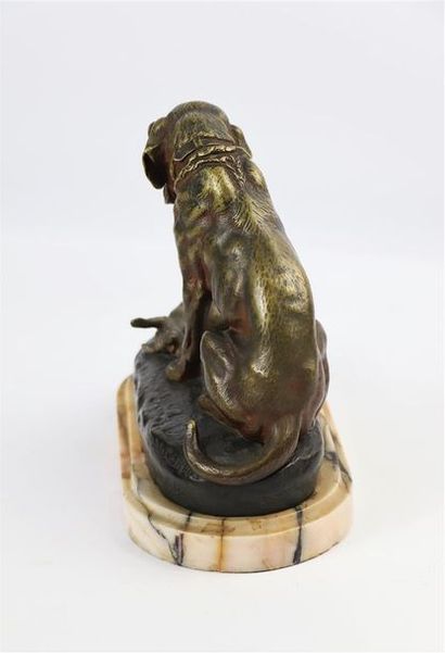 null A DE GERICKE.

Chien regardant un lièvre. 

Sculpture en bronze sur un socle...
