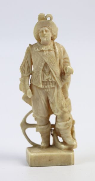 null DIEPPE.
Statuette en ivoire figurant Abraham Duquesne - marquis du Quesne -...