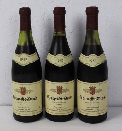 null MOREY SAINT DENIS.

Jean-Piere Jouan.

Millésime : 1985.

3 bouteilles, 2 bouteilles...