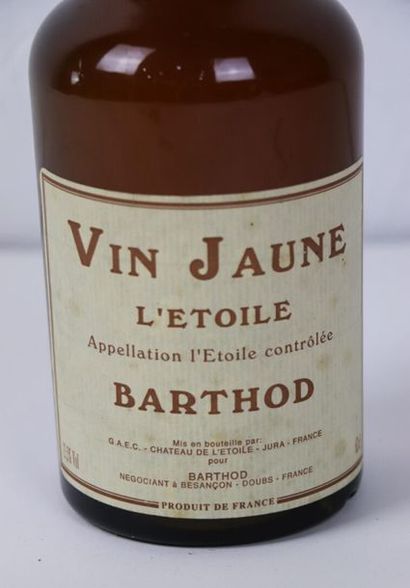 null VIN JAUNE, L'ETOILE.

Barthod.

Millésime : 1985.

1 bouteille.

Provenant d'une...