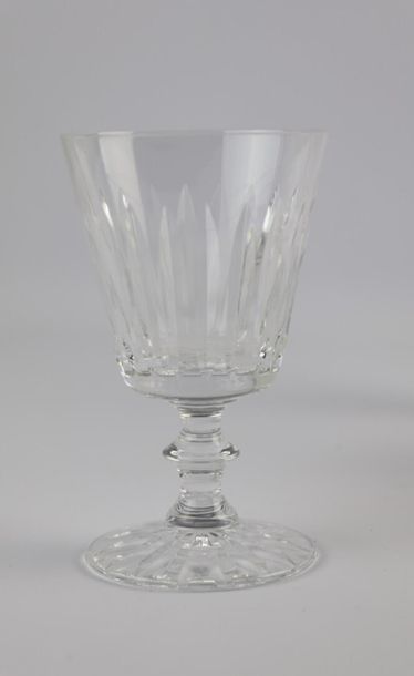 null SAINT LOUIS.

Suite de six verres à pied en cristal taillé.

H_14,5 cm