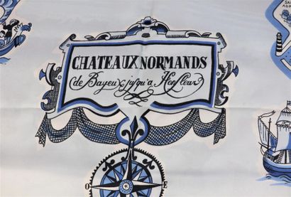 null HERMES Paris.

Carré en twill de soie, modèle "Châteaux normands".

Signé.

Dans...