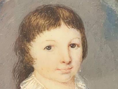 null Ecole française vers 1800.

Portrait présumé de Louis XVII.

Miniature sur ivoire...