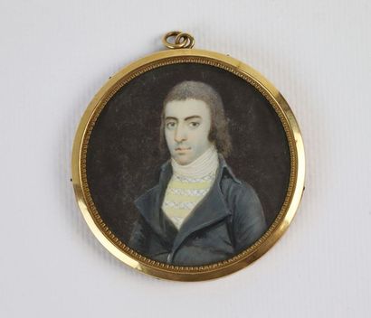 null Ecole française de la fin du XVIIIème siècle.

Portrait d'homme au jabot.

Miniature...