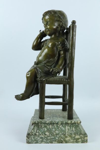 null Nicolas LECORNEY (actif vers 1880-1884).

Fillette à la chaise.

Groupe en bronze,...