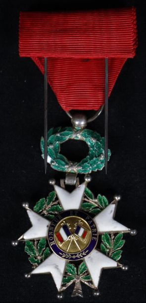 null Knight Cross of the Order of the Legion of Honour

One-piece gold centre, silver...