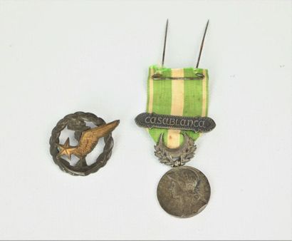 Set of military decorations comprising :

a...