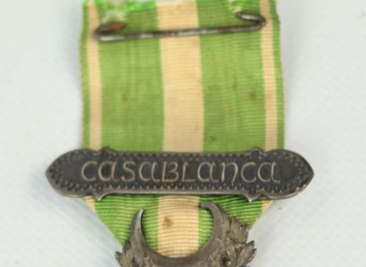 null Set of military decorations comprising :

a commemorative medal of Morocco,...