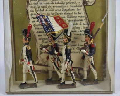 null CBG 1st Empire

2 showcase boxes with Grenadier de la Garde (1812) and Artillerymen...