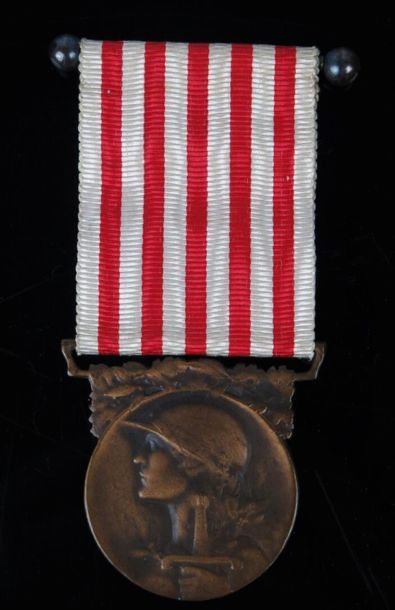 null FRANCE.

Deux médailles grande guerre 1914-18