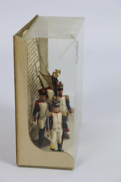 null CBG 1er Empire

2 boites vitrine Infanterie de ligne (1809) et voltigeur de...