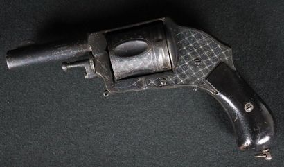 null Revolver Montenegrin 1890

Rebronzé et jaspé - Mécanisme à revoir


