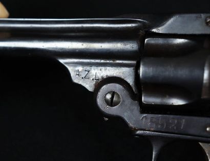 null Revolver Smith & Wesson

Rebronzé - Marquage sur le canon effacé.

Matriculé...