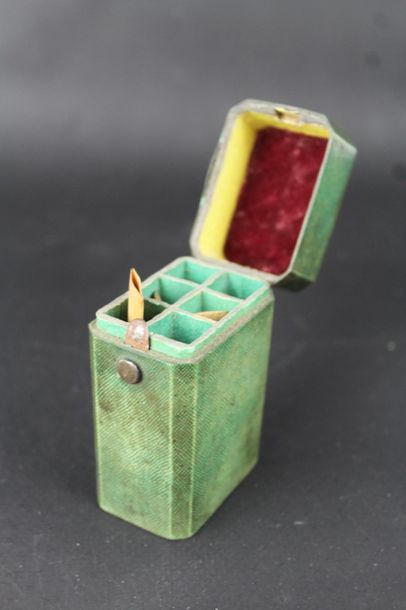 null Stingray box containing three cigarette smokers.

Late 18th century or early...