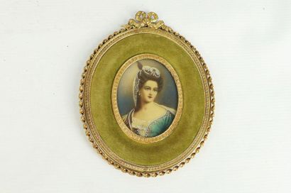 null Portrait of a Queen and Anne Louis de Bourbon.

Pair of oval miniatures in frames...