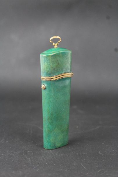 null Architect's case in shagreen containing a small bone ruler and a stylus.

18th...