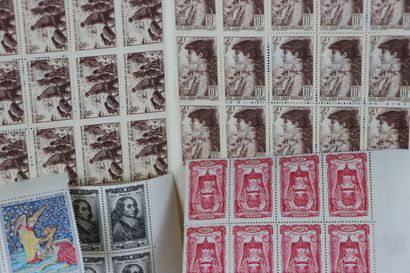 null Un ensemble de planches de timbres comprenant :

Paris-Orléans Paris-Rouen 1843-1943...
