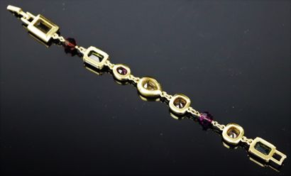 null SWAROVSKI.

Ensemble de bijoux comprenant un collier, un bracelet et une paire...