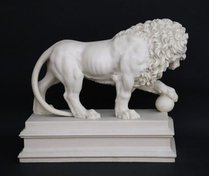 null Lion à la a balle.

Sculpture en marbre reconstitué

H_27.5 cm L_32 cm P_14.5...