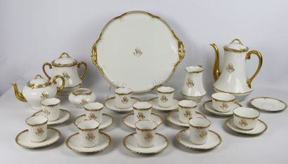 null LIMOGES, Bernardaud & Cie.

Service à café, à thé et à chocolat en porcelaine...