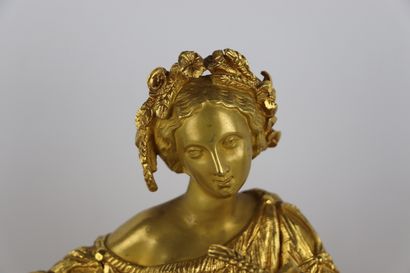 null Pendule en bronze doré figurant Cérès.

Epoque Napoléon III.

H_32,5 cm L_49,5...