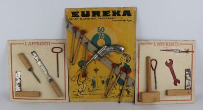 null Ensemble de trois cartons de jeux :

EUREKA : pistolet et fléchettes, le carton...