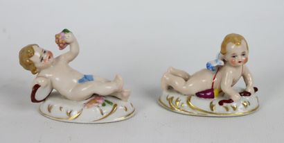 null CAPODIMONTE.

Paire de statuettes en porcelaine polychrome figurant des anges.

L_6,5...