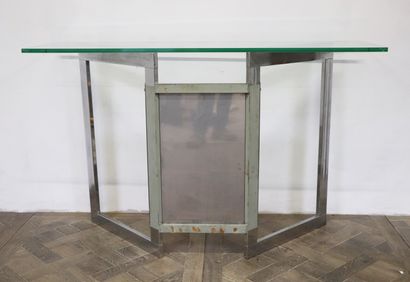null Travail des années 1960-1970.

Table console à piétement en métal chromé, plateau...