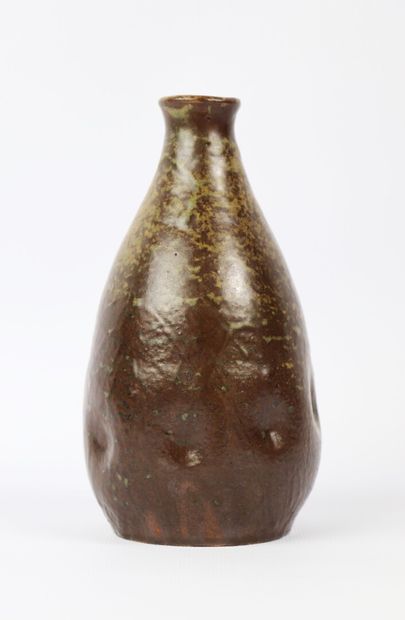 null Maurice MERCIER (1906-1993) à Saint-Amand.

Vase ovoïde à col étroit en grès...