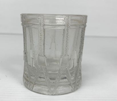 null Collection de dix verreries en verre moulé.

H_ 6.5 cm à 23 cm