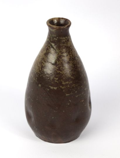 null Maurice MERCIER (1906-1993) à Saint-Amand.

Vase ovoïde à col étroit en grès...