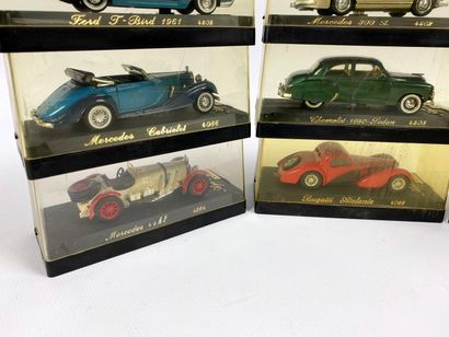  SOLIDO AGE D'OR. 
Lot de 9 véhicules miniatures 1/43e. 
Boîtes d'origine ; dont...