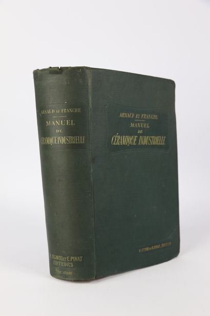 null D. ARNAUD & G.FRANCHE.

Manuel de céramique industrielle.

Paris, 1906 et 1922.

Deux...