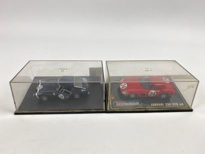 null JOUEF EVOLUTION.

Lot de 2 véhicules miniatures 1/43e.

FERRARI 250 GTO et FERRARI...