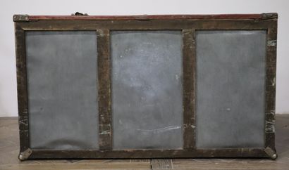 null Malle cabine à deux tiroirs en veau, cuir marron, bois et métal.

Vers 1920-1930.

H_37...
