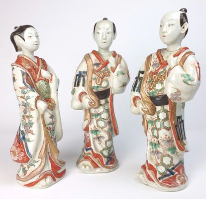 null JAPON, époque Meiji (1868-1912).

Couple de sujets en porcelaine émaillée polychrome...