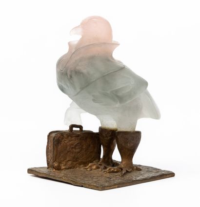 null Gilles de KERVERSAU (né en 1949) sculpteur, et DAUM verrier.

Pigeon voyageur.

Sculpture....