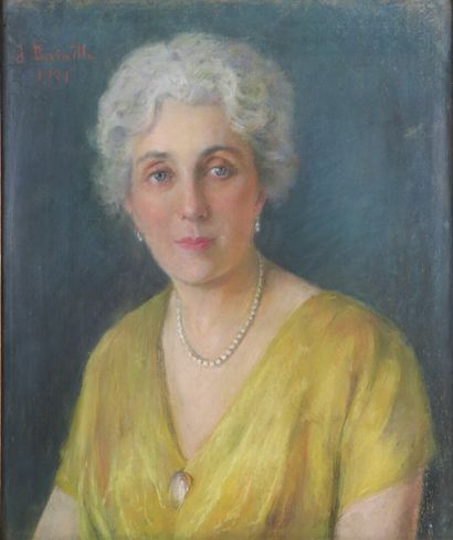 null Jeanne BATAILLE (1889-?).

Portrait de femme.

Pastel sur papier, signé en haut...