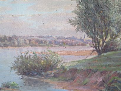 null Eugène MINAUT (1880-1952).

La Loire, avec au loin la Charité..

Huile sur toile,...