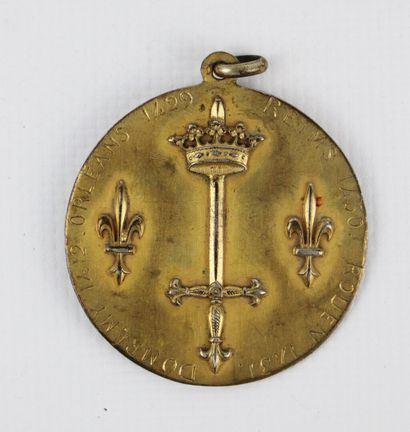null Ensemble de médailles comprenant : 

souvenir immortel 1840 (batailles napoléoniennes),...