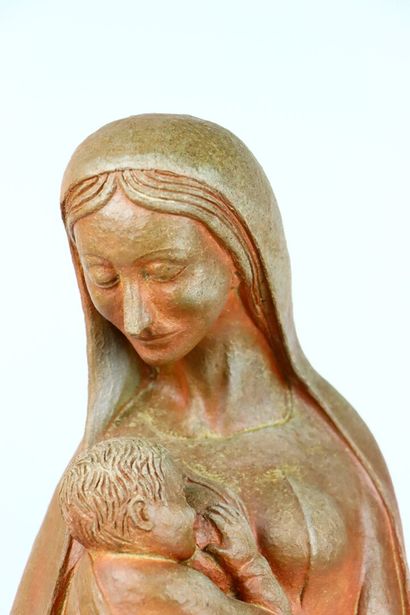 null André BODIN à La Chapelle Montlinard.

Vierge à l'enfant.

Importante sculpture...