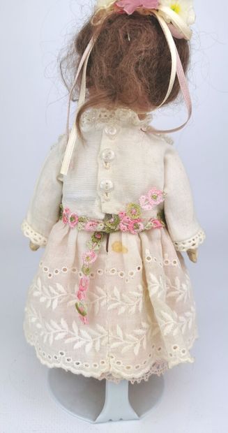 null ARMAND MARSEILLE.

Miniature doll, head in biscuit, marked "Made in Germany,...