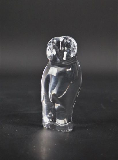 null BACCARAT.

Owl in moulded crystal. 

Mark with the stamp with the reverse. 

H_11...