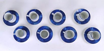 null CHRISTOFLE.

Suite de huit tasses à café et leurs sous-tasses en porcelaine,...