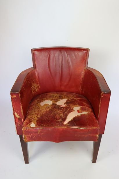null French work of Art Deco period.

Wood and red leather desk chair.

H_83 cm W_63...