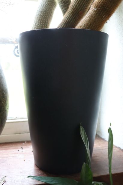 null Ensemble de pots en céramique comprenant :

une jarre à huile en terre vernissée...